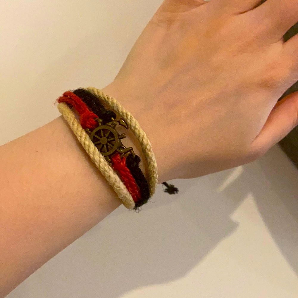Bracelet
